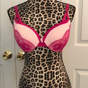Maidenform 34D padded push-up bra NWT